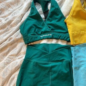 Alphalete surface set